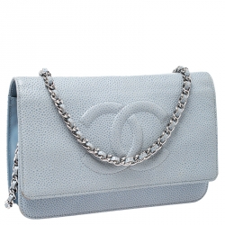 مملوكة مسبقًا حقيبة كلتش شانيل تايمليس WOC جلد زرقاء سماوية مبطنة بسلسلة
