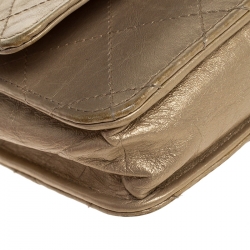 مملوكة مسبقًا حقيبة كلتش شانيل WOC جلد أحمر مبطن بسلسلة