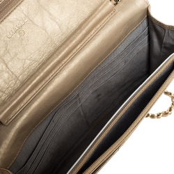 مملوكة مسبقًا حقيبة كلتش شانيل WOC جلد أحمر مبطن بسلسلة