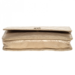 مملوكة مسبقًا حقيبة كلتش شانيل WOC جلد أحمر مبطن بسلسلة