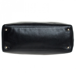 Pre Owned حقيبة يد شانيل سيرف إكساكاتيف كبيرة جلد كافيار سوداء