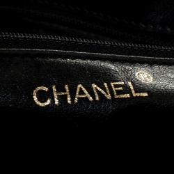 Pre Owned Chanel Black Quilted Leather Resin Ring Handle Bag