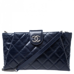 مملوكة مسبقًا Chanel Blue Quilted Leather Chain Clutch