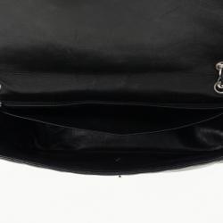 مملوكة مسبقًا Chanel Black Quilted Leather Chevron Jumbo Flap Bag