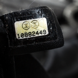 مملوكة مسبقًا Chanel Black Quilted Caviar Patent Leather Shopper Tote