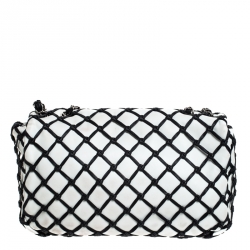 مملوكة مسبقًا Chanel White/Black Leather Canebiers Jumbo Flap Bag