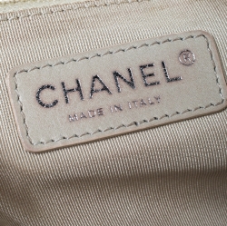 مملوكة مسبقًا Chanel White/Black Leather Canebiers Jumbo Flap Bag