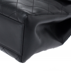 مملوكة مسبقًا Chanel Black Leather Vintage CC Shoulder Bag