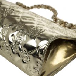 مملوكة مسبقًا Chanel Gold Leather 'Lucky Charms' Pochette