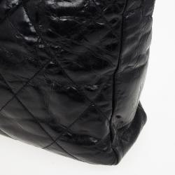 مملوكة مسبقًا Chanel Black Glazed Distressed Leather Burgundy Lambskin Portobello Large Tote Bag