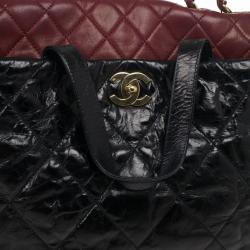 مملوكة مسبقًا Chanel Black Glazed Distressed Leather Burgundy Lambskin Portobello Large Tote Bag