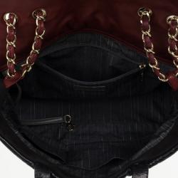 مملوكة مسبقًا Chanel Black Glazed Distressed Leather Burgundy Lambskin Portobello Large Tote Bag