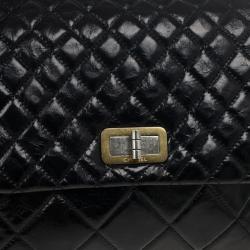 Pre Owned Chanel Black Distressed Quilted Lambskin Hobo 