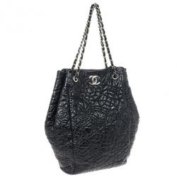 Pre Owned Chanel Black Patent Quilted CC XL Hobo 