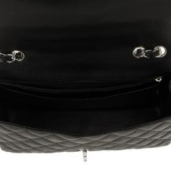 مملوكة مسبقًا Chanel Black Caviar Jumbo Flap