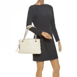 Pre Owned Chanel Off White Quilted Caviar Leather Timeless Shopper Tote