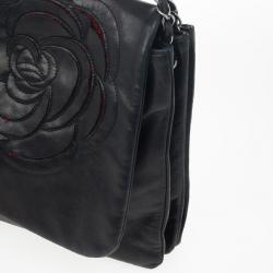 مملوكة مسبقًا حقيبة شانيل رانواي إصدار خاص قلاب كاميليا جلد خروف سوداء