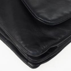 مملوكة مسبقًا حقيبة شانيل رانواي إصدار خاص قلاب كاميليا جلد خروف سوداء