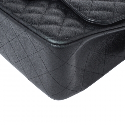 Pre Owned حقيبة شانيل جامبو كلاسيك جلد كافيار أسود مبطن بقلاب مزدوج