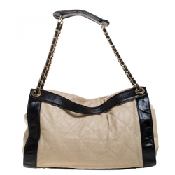 مملوكة مسبقًا حقيبة شانيل جلد بيج/أسود مبطن بسلسلة