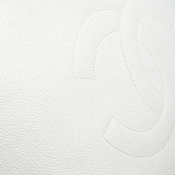 مملوكة مسبقًا Chanel White Quilted Caviar Leather CC Logo Satchel