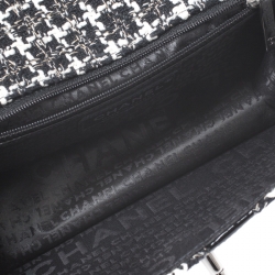 Pre Owned Chanel Black/White Chessboard Tweed and Patent Leather Classic Flap Bag