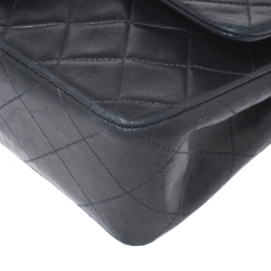 مملوكة مسبقًا Chanel Black Quilted Leather Small Classic Double Flap Bag
