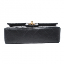 مملوكة مسبقًا Chanel Black Quilted Leather Small Classic Double Flap Bag