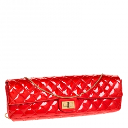 مملوكة مسبقًا Chanel Red 2.55 Reissue Quilted Patent Leather East/West Clutch Bag