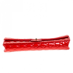مملوكة مسبقًا Chanel Red 2.55 Reissue Quilted Patent Leather East/West Clutch Bag