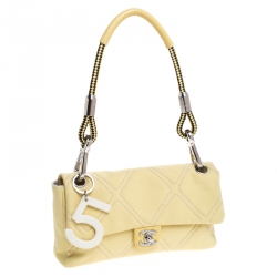 مملوكة مسبقًا حقيبة شانيل صغيرة دلاية رقم 5 قلاب كانفاس غرز نمط ألماس أصفر
