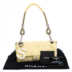 مملوكة مسبقًا حقيبة شانيل صغيرة دلاية رقم 5 قلاب كانفاس غرز نمط ألماس أصفر