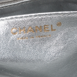 Pre Owned Chanel Metallic Silver Quilted Leather Maxi Classic Single Flap Bag
