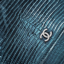 مملوكة مسبقًا Chanel Metallic Blue Lizard Classic WOC Clutch Bag