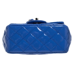مملوكة مسبقًا Chanel Blue Quilted Patent Leather Mini Classic Flap Bag