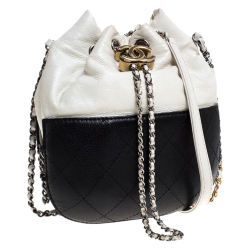 Pre Owned Chanel Black/White Quilted Leather Small Gabrielle Bucket Bag