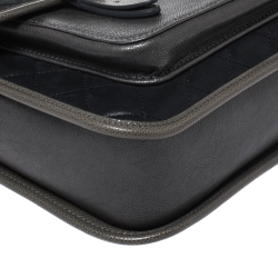 Pre Owned Chanel Metallic Grey/Black Iridescent Leather Paris Bombay Back To School Messenger Bag 