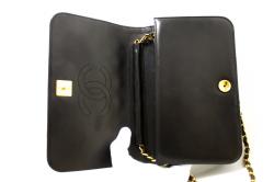 Pre Owned Chanel Black Quilted Leather Vintage Full Flap Bag