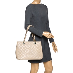 Pre Owned حقيبة يد شانيل "غراند شوبر" جلد كافيار مبطن بيج