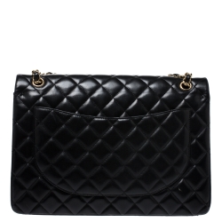 مملوكة مسبقًا حقيبة شانيل ماكسي كلاسيك جلد أسود مبطن بقلاب مزدوج