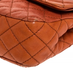 مملوكة مسبقًا حقيبة شانيل قلاب مزدوج كلاسيك متوسطة جلد مبطنة برتقالية