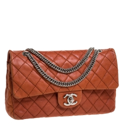 مملوكة مسبقًا حقيبة شانيل قلاب مزدوج كلاسيك متوسطة جلد مبطنة برتقالية