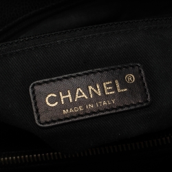 مملوكة مسبقًا Chanel Black Quilted Leather CC Timeless Tote