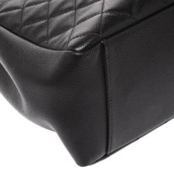 مملوكة مسبقًا حقيبة شانيل غراند شوبر جلد كافيار أسود مبطن 