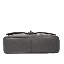 مملوكة مسبقًا Chanel Grey Quilted Caviar Leather Jumbo Classic Single Flap Bag