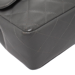 مملوكة مسبقًا Chanel Grey Quilted Caviar Leather Jumbo Classic Single Flap Bag