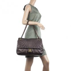 Pre Owned Chanel Metallic Lambskin Maxi Flap