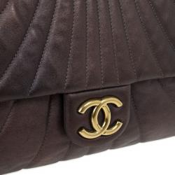 Pre Owned Chanel Metallic Lambskin Maxi Flap
