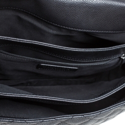 Pre Owned Chanel Black Quilted Caviar Leather Flap Bag