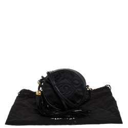 مملوكة مسبقًا حقيبة كروس شانيل ساتان وجلد بشراشيب مستديرة